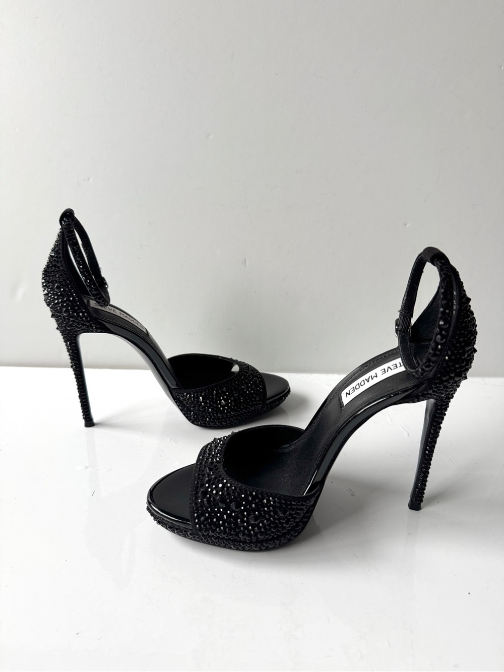 Steve Madden Wiley Black Rhinestone Stiletto Heels Platform Sandals Size 7M